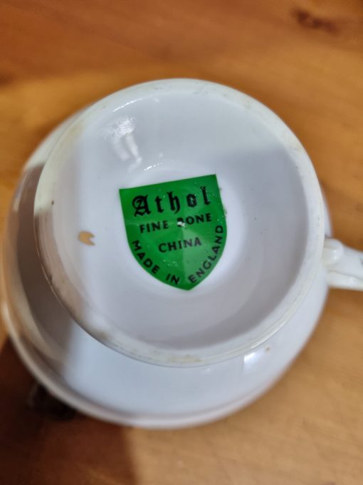 Athol set of four Cups and Saucers - Image 3