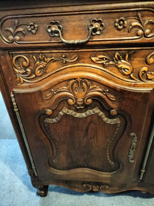 French Enfilade Buffet - Image 3