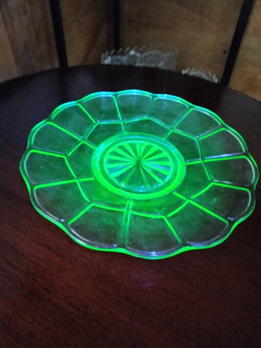 Uranium Glass Plate