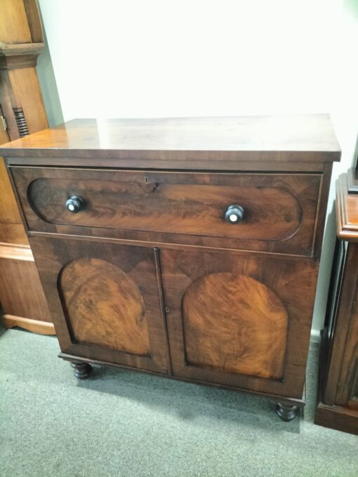 Secretaire Cabinet
