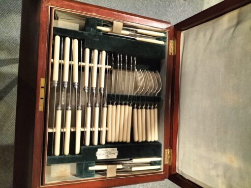 Freestanding Cutlery Set - Image 2