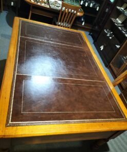 Alternative view of Large Oak Desk